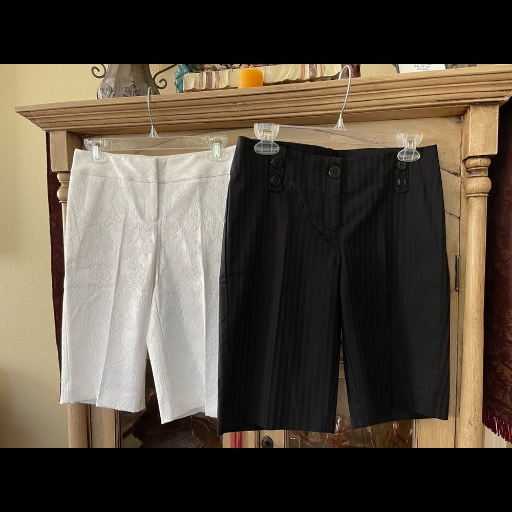 Ladies Bermuda shorts from White House and Black Market size 2